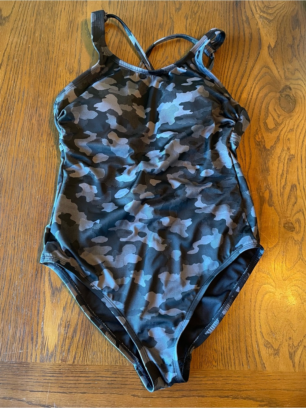 All In Motion Women's Swimsuit Black & Gray Camo Camouflage size Medium Excellen